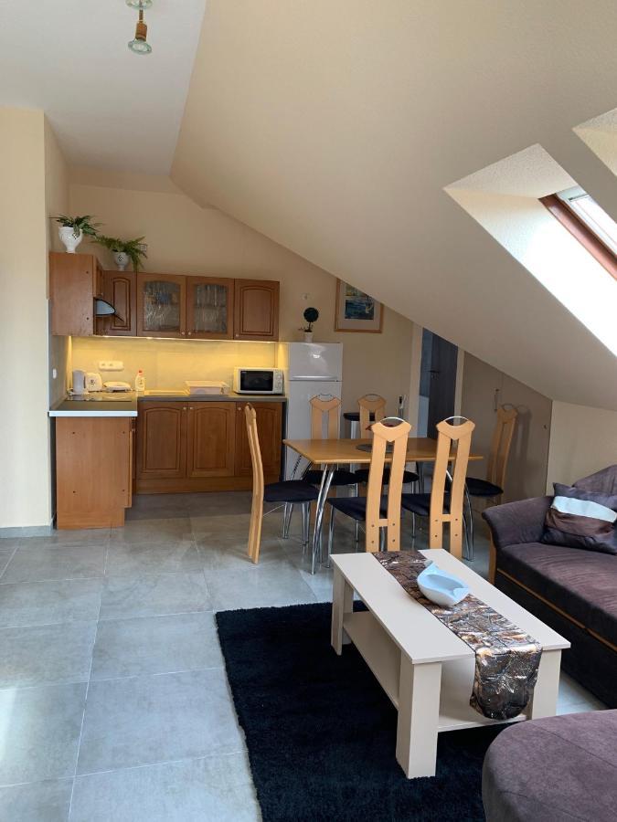 Balaton Kinizsi Apartman 시오포크 외부 사진